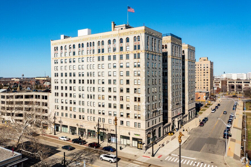 More Photos Of 15 E Kirby St, Detroit Apartments For Lease