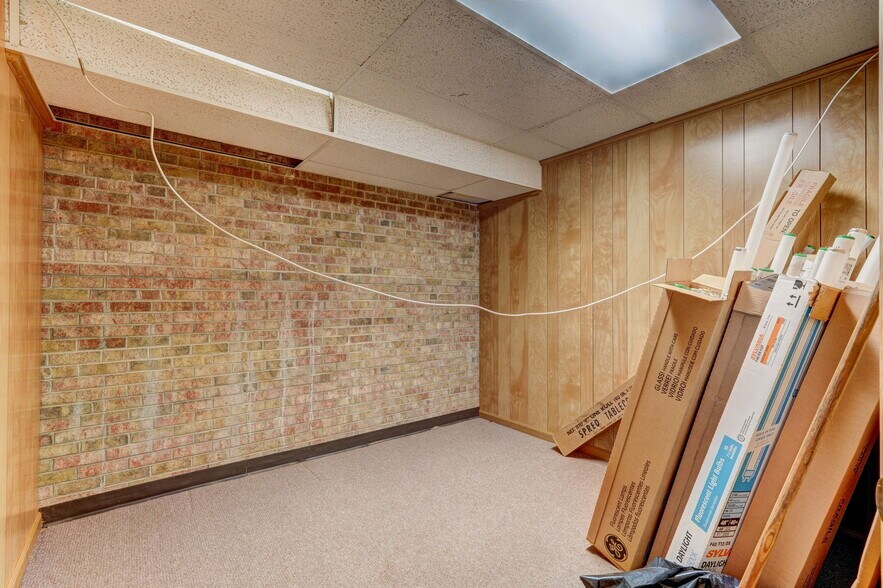 More Photos Of 3311 Burlington Rd, Greensboro Office For Sale