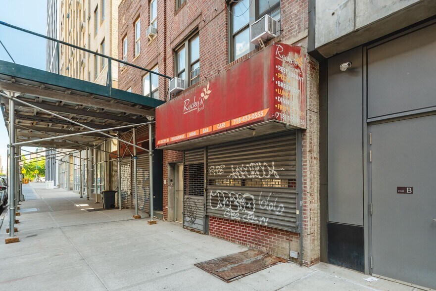 More Photos Of , Long Island City General Retail For Sale