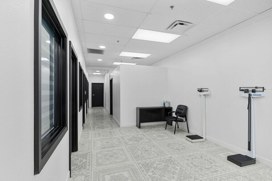 More Photos Of 7580 W Sahara Ave, Las Vegas Medical For Lease