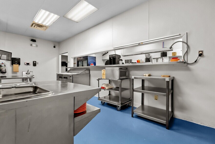 More Photos Of 983 N Highway 123 Byp, Seguin Restaurant For Sale