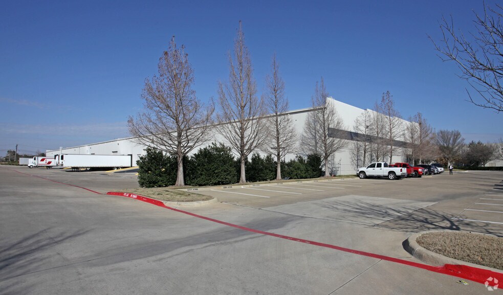 More Photos Of 3751 New York Ave, Arlington Distribution For Lease