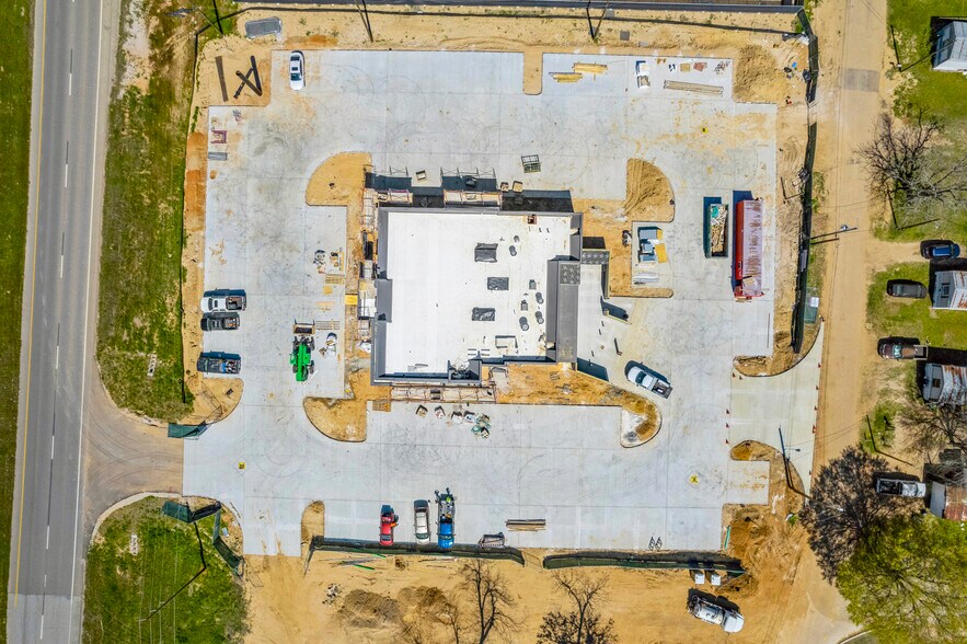 More Photos Of 12700 Interstate 45 N, Willis Freestanding For Sale