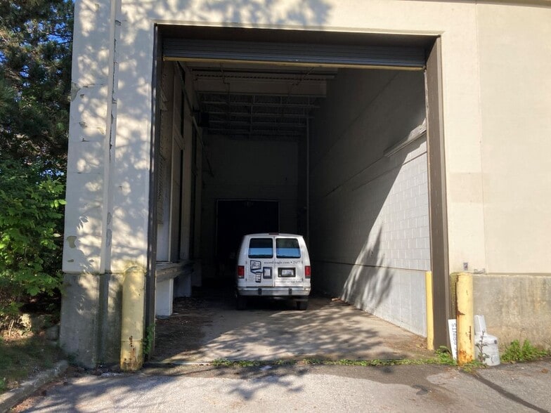 More Photos Of 1621 Keane Dr, Traverse City Manufacturing For Sale