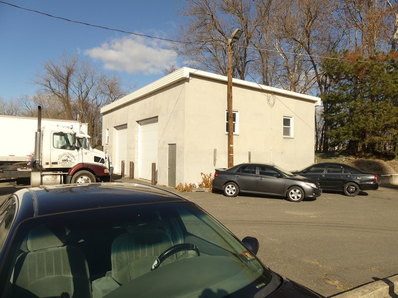 More Photos Of 2-14 Ackerman Ave, Clifton Warehouse For Lease