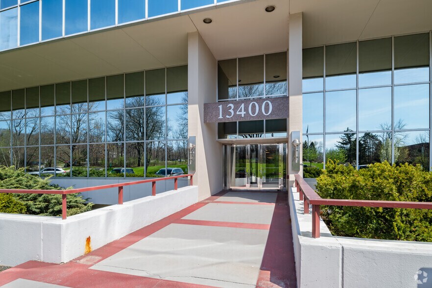 More Photos Of 13400 Bishops Ln, Brookfield Office For Sale