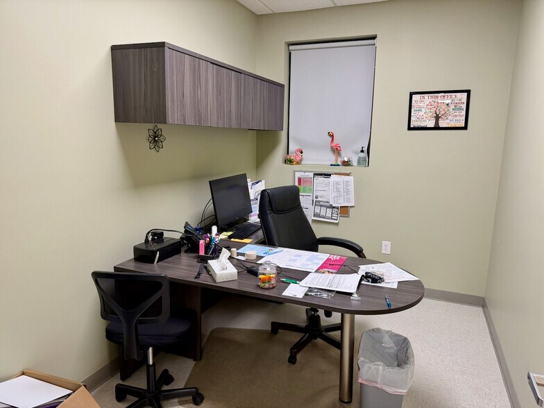 More Photos Of 514 Esther Cut, Fort Walton Beach Office For Sale
