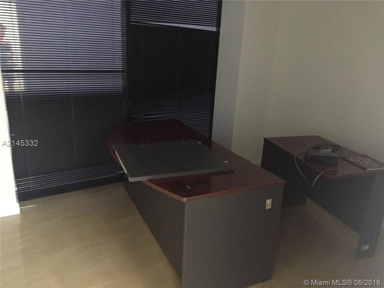 More Photos Of 1110 Brickell Ave, Miami Office For Sale