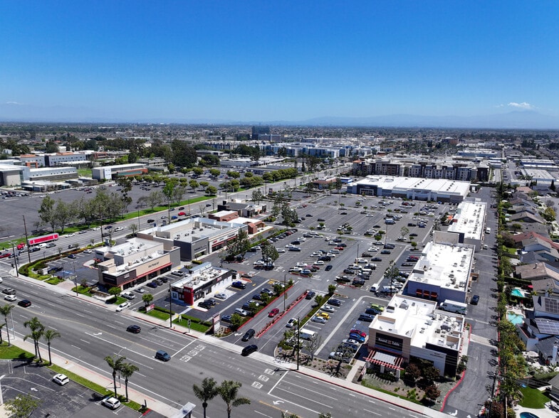 More Photos Of 7088-7162 Edinger Ave, Huntington Beach Unknown For Lease