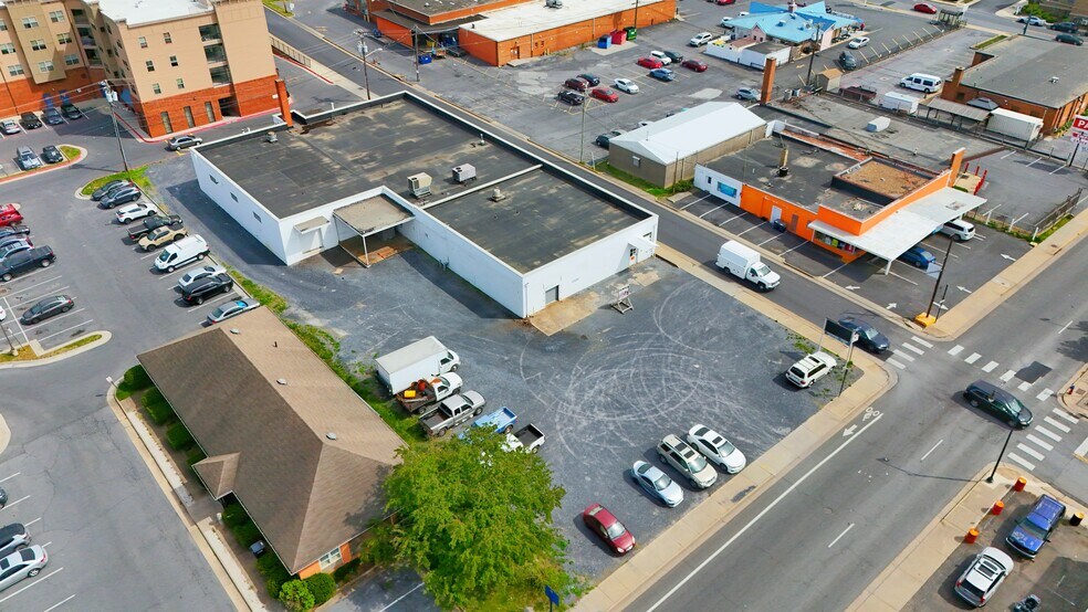 More Photos Of 60 E Rock St, Harrisonburg Light Distribution For Lease