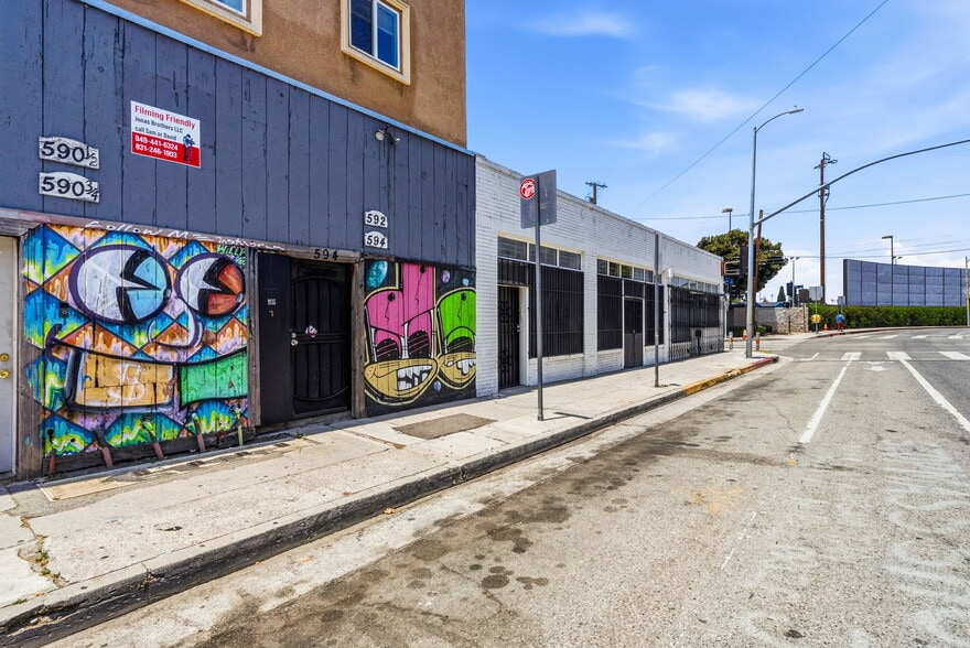 More Photos Of 586 W Avenue 28, Los Angeles Warehouse For Lease