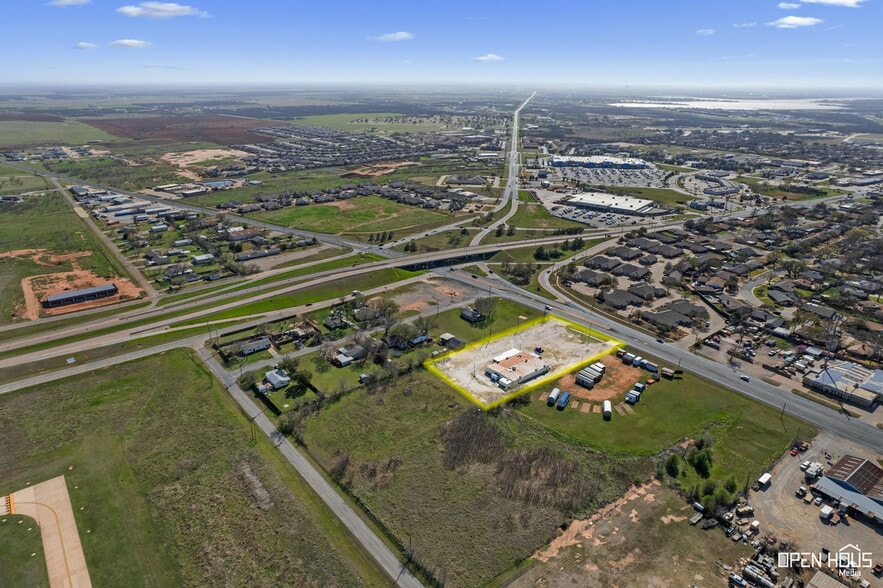 More Photos Of 5029 Old Jacksboro Hwy, Wichita Falls Specialty For Lease