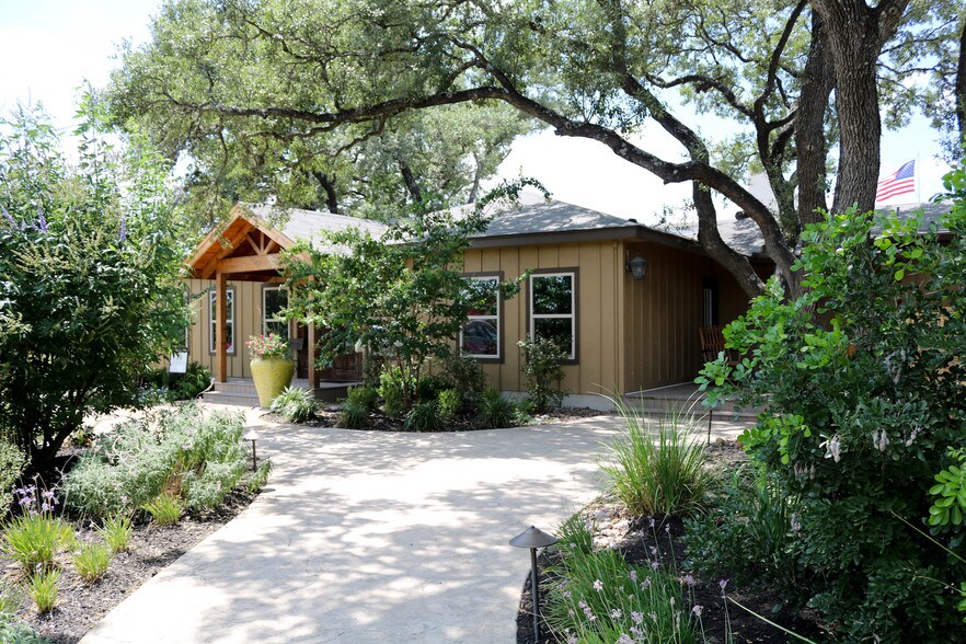 More Photos Of 32255 IH-10 W, Boerne Loft Creative Space For Lease