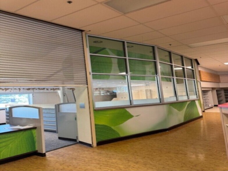 More Photos Of 63033 Van Dyke Rd, Washington Freestanding For Lease