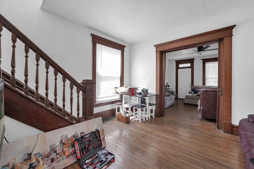 More Photos Of 2406-2408 Indianola Ave, Columbus Apartments For Sale