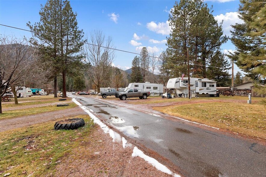More Photos Of 13505 Turah Rd, Missoula Trailer Camper Park For Sale