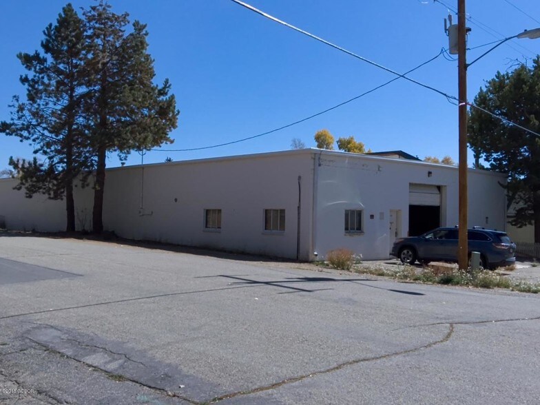 More Photos Of 172 N 2nd St, Granby Warehouse For Sale