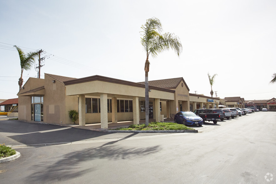 Primary Photo Of 1200-1228 S Brookhurst St, Anaheim Storefront For Lease