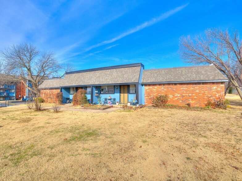 More Photos Of 1311 N Ash Pl, Owasso Apartments For Sale