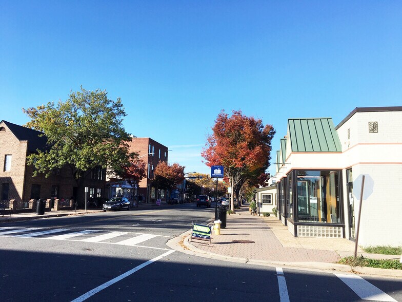 More Photos Of 1901 Mount Vernon Ave, Alexandria Storefront For Lease