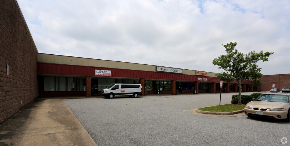 More Photos Of 6017 Nine Mile Rd, Richmond Unknown For Lease