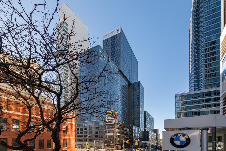 More Photos Of 606 W 57th St, New York Apartments For Lease