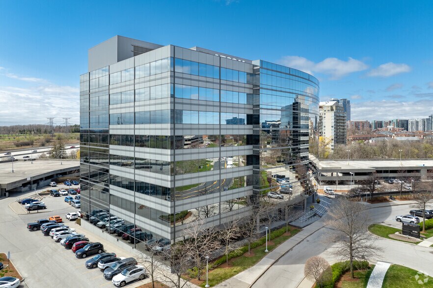 More Photos Of 105 Commerce Valley Dr W, Markham Office For Lease