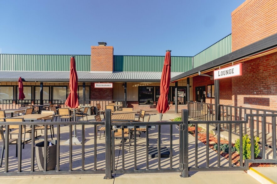 More Photos Of 5159 CA-140, Mariposa General Retail For Sale