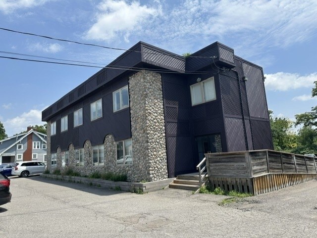 More Photos Of 5949 Steubenville Pike, McKees Rocks Office For Lease