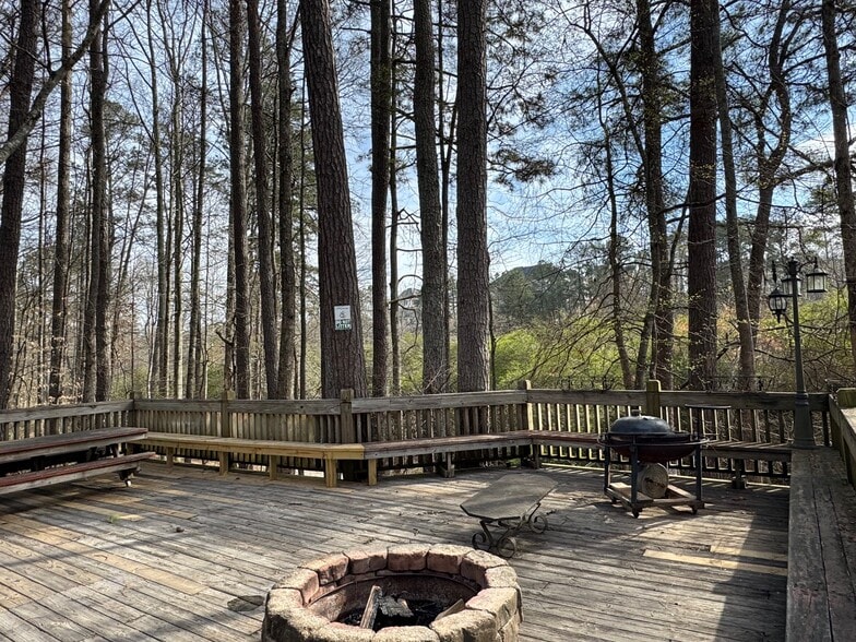 More Photos Of 3430 Land Rd, Alpharetta Religious Facility For Sale