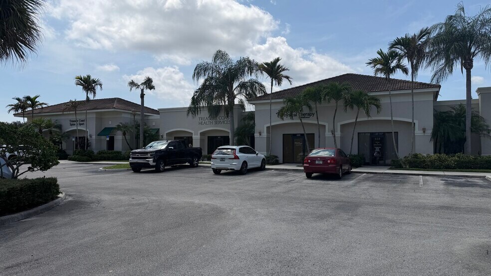 More Photos Of 610-628 SE Central Pky, Stuart Medical For Lease