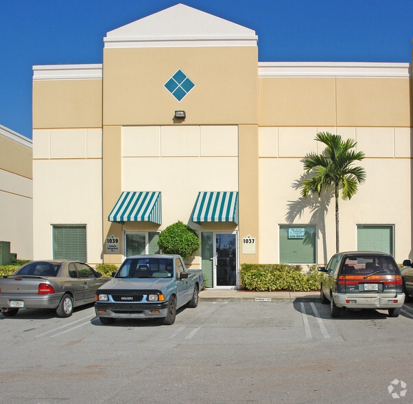 More Photos Of 1011-1039 NW 31st Ave, Pompano Beach Manufacturing For Lease