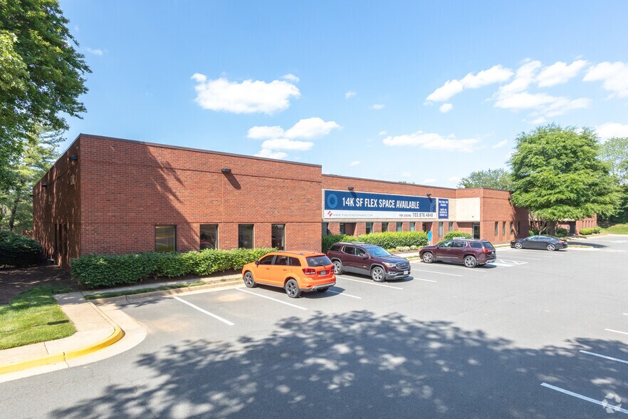 More Photos Of 2741 Prosperity Ave, Merrifield Office For Lease
