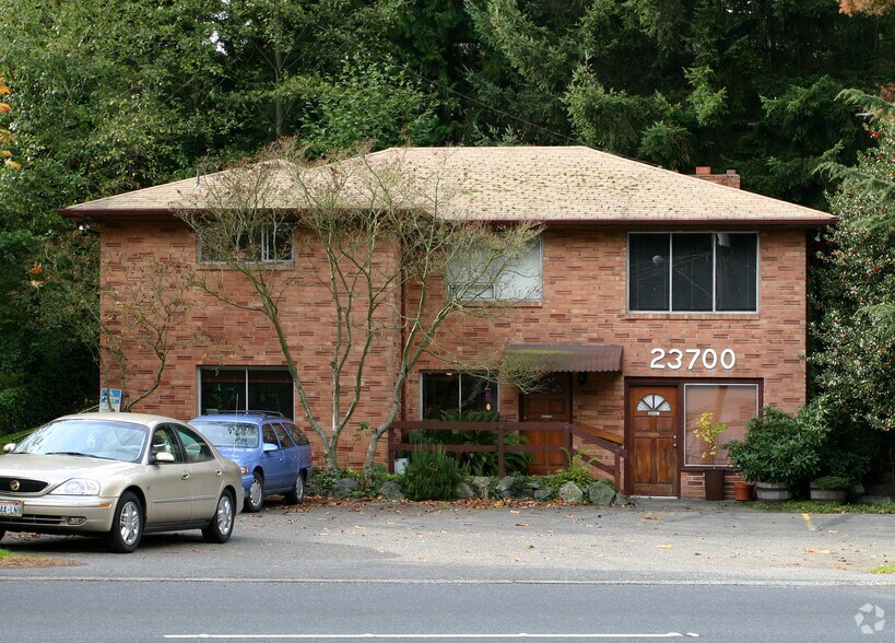 Primary Photo Of 23700 Edmonds Way, Edmonds Medical For Lease