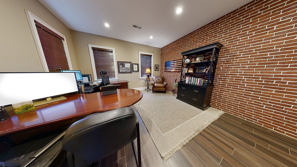 More Photos Of 105 S High St, West Chester Office Residential For Lease