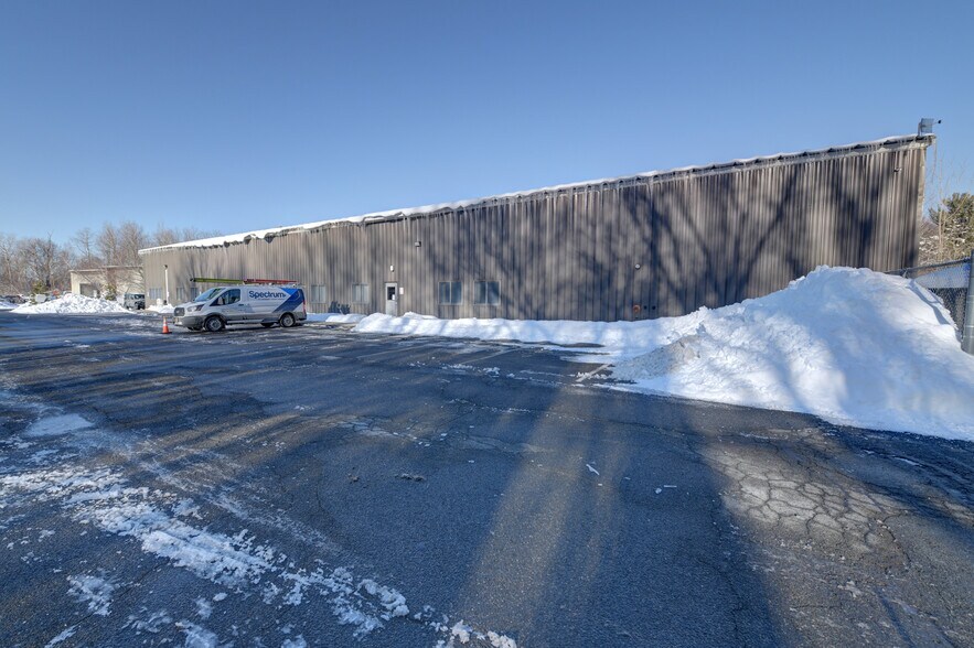 More Photos Of 4 Federico Dr, Pittsfield Office For Sale