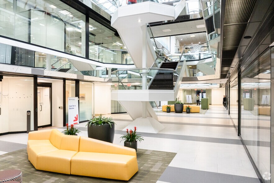 More Photos Of 17-17 Route 208, Fair Lawn Office For Lease