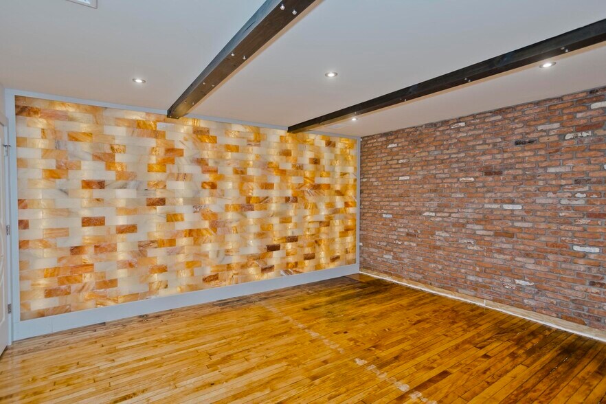 More Photos Of 1372 Main St, Palmer Freestanding For Lease