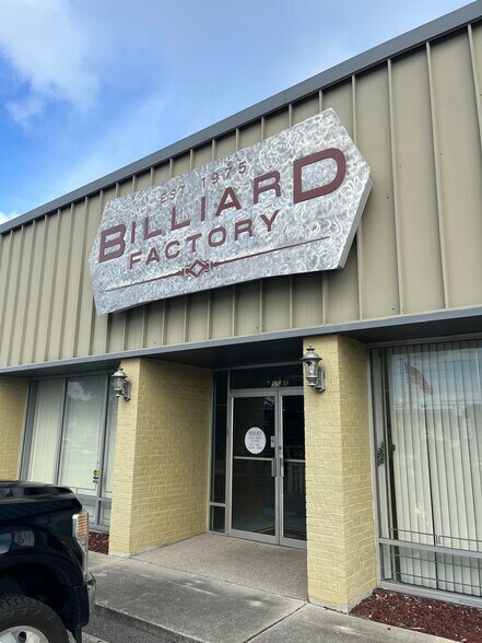 More Photos Of 5585 University Blvd W, Jacksonville Storefront Retail Office For Sale