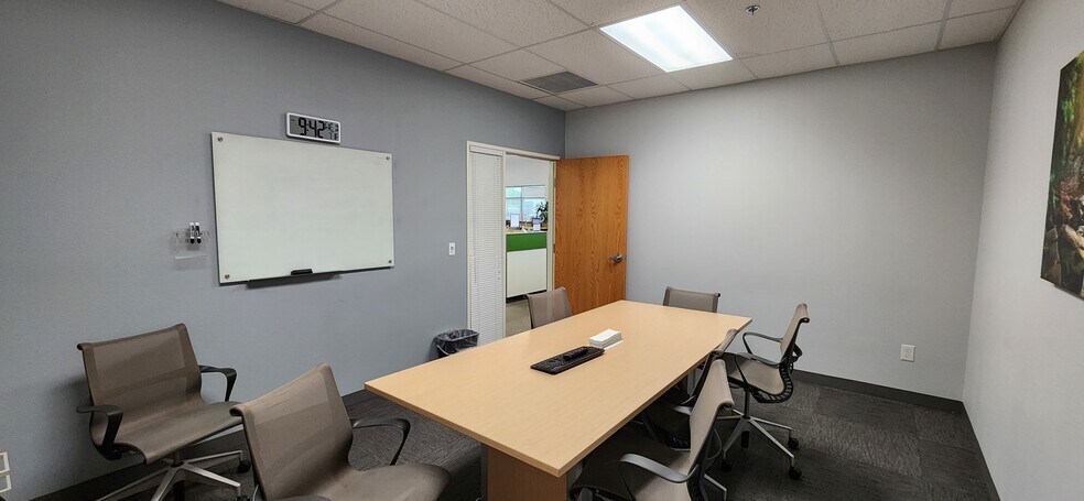 More Photos Of 6870 Bermuda Rd, Las Vegas Office For Lease