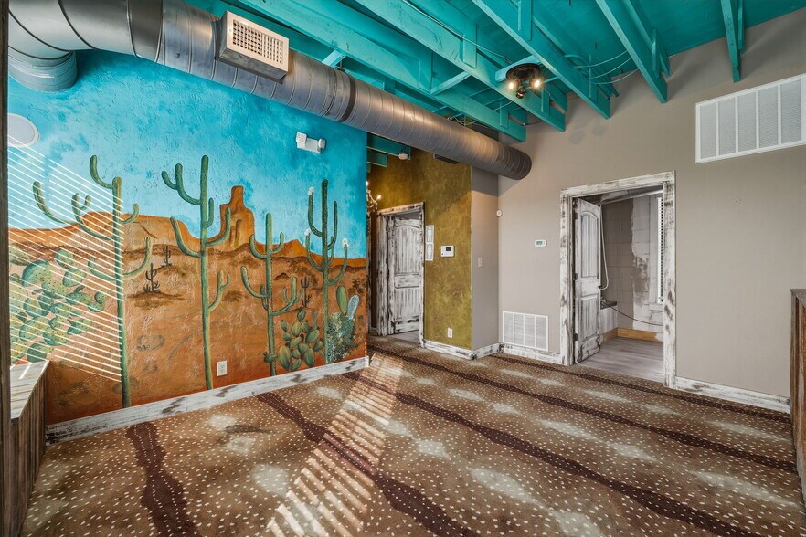 More Photos Of 318 N Chadbourne St, San Angelo Storefront For Sale