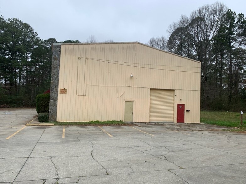 More Photos Of 2054 Rex Rd, Morrow Flex For Sale