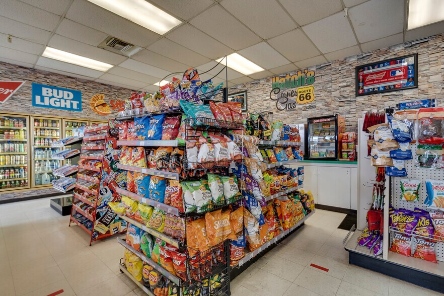 More Photos Of 404 Navajo Blvd, Holbrook Service Station For Sale