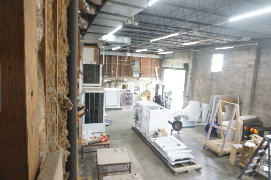 More Photos Of 3605 N Davis Hwy, Pensacola Warehouse For Sale