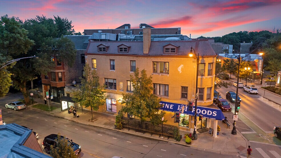 More Photos Of 4363 N Lincoln Ave, Chicago Storefront Retail Residential For Sale