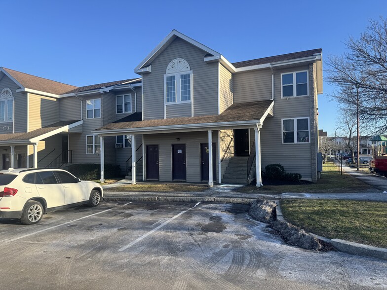 More Photos Of Capital Woods, Albany Apartments For Sale