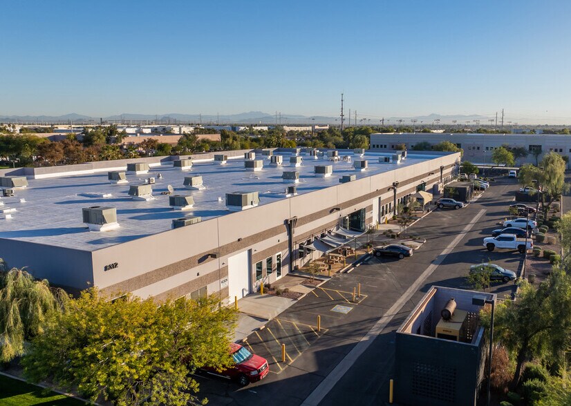 More Photos Of 8312 S Hardy Dr, Tempe Warehouse For Lease