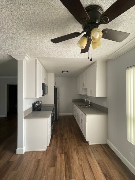 More Photos Of 3831 Motor Ave, Culver City Apartments For Sale