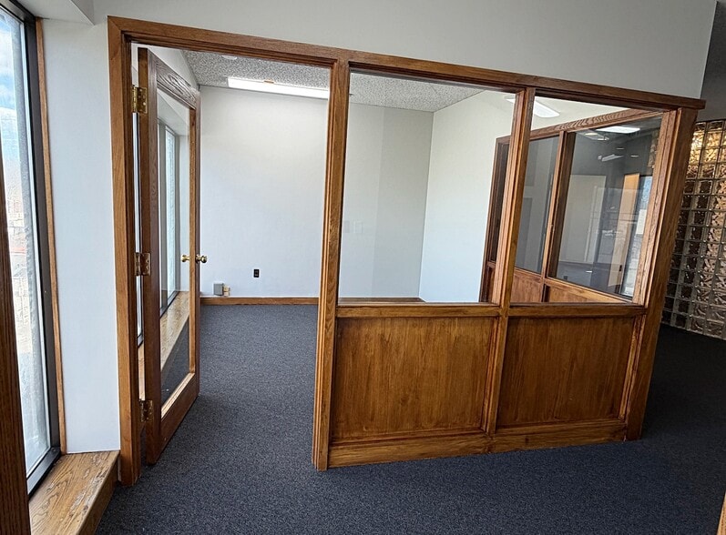 More Photos Of 66 Concord St, North Reading Light Distribution For Lease