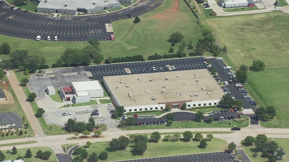 Primary Photo Of 14400 Bogert Pky, Oklahoma City Medical For Lease